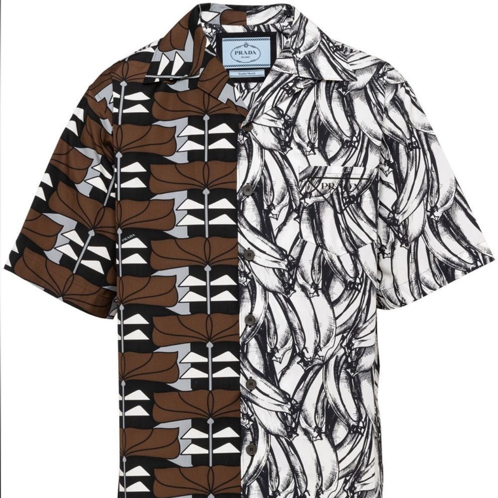 Prada Men's graphic-print short sleeve shirt. Brown, size small. ( Like New )